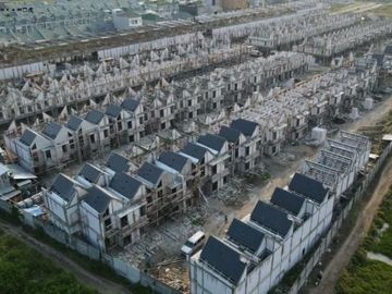 Rumah Eastern Park Residence Hadap Utara