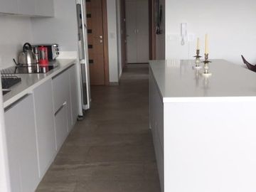 VENTA DE DEPARTAMENTO MODERNO 2 DORMITORIOS * CUMBAYA *