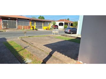 SE VENDE CASA EN VALLE HERMOSO
