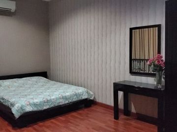 Rumah Hook Siap Huni Semi Furnish One Gate System Di Kebayoran Bintaro