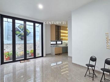 Dijual Rumah  Brand New Model Tropis  Bangun Dari Kavling