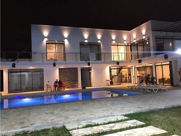 Venta Finca Moderna en San Jerónimo  Antioquia