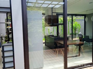 Di Jual Rumah Siap Huni Semi Furnished 4 Kamar di Setra Duta Bandung