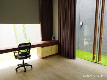 Di Jual Rumah Siap Huni Semi Furnished 4 Kamar di Setra Duta Bandung