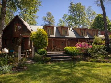 Exclusiva Parcela De 1 Ha Con Casa A Orilla Del Lago Calafquén