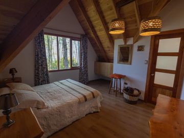 Exclusiva Parcela De 1 Ha Con Casa A Orilla Del Lago Calafquén