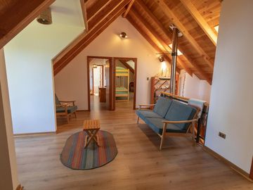 Exclusiva Parcela De 1 Ha Con Casa A Orilla Del Lago Calafquén