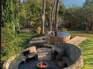 Exclusiva Parcela De 1 Ha Con Casa A Orilla Del Lago Calafquén