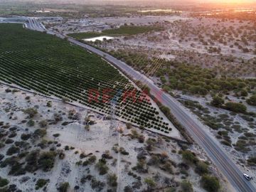 🌟 ¡OPORTUNIDAD ÚNICA DE INVERSIÓN EN PIURA! 🌟
Inicia tu proyecto en una zona de expansión urbana frente a una laguna natural en Chiclayito, a la entr