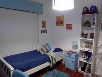 Casa Funes  tres dormitorios con pileta en venta