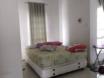 Rumah second 2 lt di Mampang Depok 1,5 M