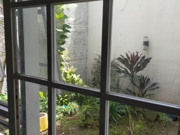 Rumah second 2 lt di Mampang Depok 1,5 M
