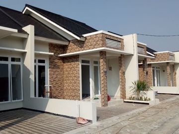 DIJUAL RUMAH BARU DALAM CLUSTER DI KARANGTENGAH CILEDUK
