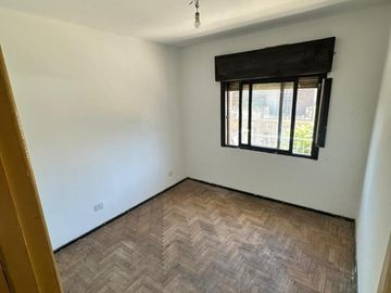Venta Departamento 3 Ambientes con terraza La Tablada