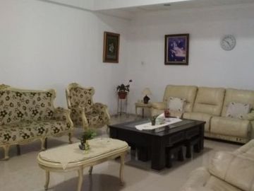DIJUAL RUMAH JAKARTA SELATAN SIAP HUNI TERAWAT DEKAT STASIUN MRT LEBAK BULUS