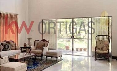 House for Sale in Greenmeadows Subdivision, Quezon City