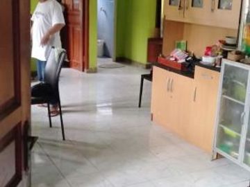 Rumah dan Kolam Ikan Sayap Citeureup Cimahi