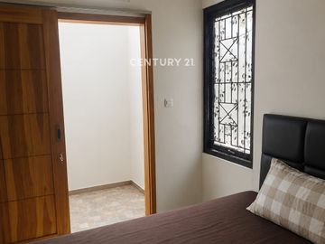 Rumah 2 Lantai Semi Furnished Di Bandung City Vew Mandalajati