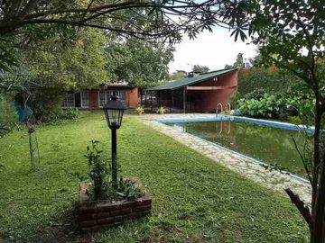 Casa en venta en Jauregui