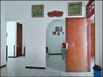 Rumah Dijual Maspati Surabaya Siap Huni KT