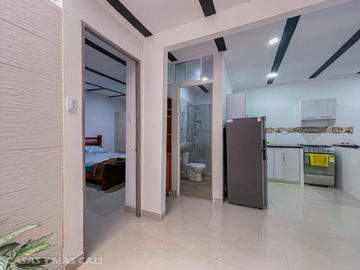VENTA CASA TRIFAMILIAR DOS PISOS PALMIRA. Cod V6394