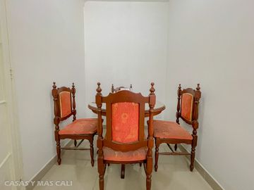 VENTA CASA TRIFAMILIAR DOS PISOS PALMIRA. Cod V6394