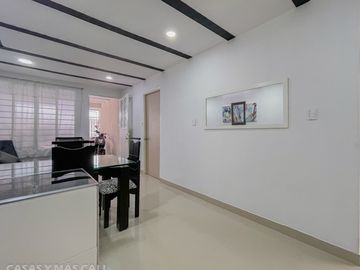 VENTA CASA TRIFAMILIAR DOS PISOS PALMIRA. Cod V6394