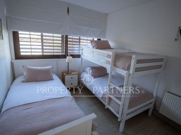 Dúplex, 7 dormitorios en  Costa Cachagua