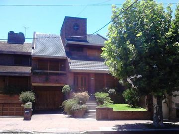 Chalet en Venta Ramos Mejia / La Matanza (A025 2679)