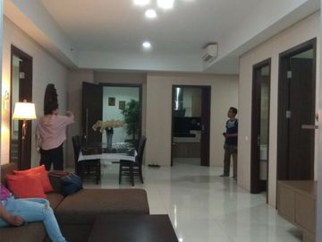 For Sale / Rent 2BR Apartment with Private Lift at Kemang Village