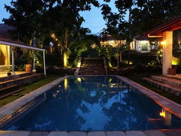 VILLA CANTIK DAN SEJUK DGN KOLAM RENANG DI KOTA JEPARA