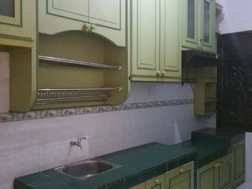 Rumah Wisma Mukti Klampis Hadap selatan