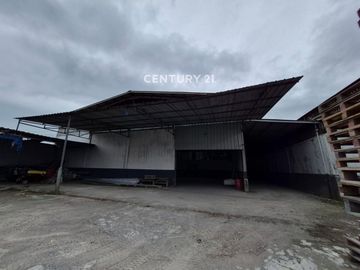 Ruang Usaha Luas Siap Pakai Strategis Di Solokan Jeruk Bandung