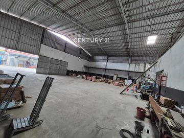Ruang Usaha Luas Siap Pakai Strategis Di Solokan Jeruk Bandung
