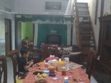 Tanah pekarangan bonus rumah layak huni di jakal KM 11