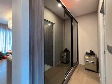 5 Bedroom House for sale at Nantawan Rama 9 – Srinakarin