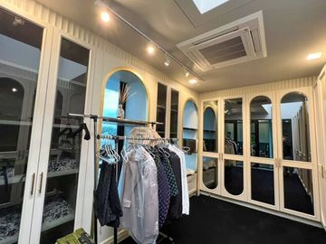 5 Bedroom House for sale at Nantawan Rama 9 – Srinakarin
