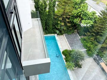 5 Bedroom House for sale at Nantawan Rama 9 – Srinakarin
