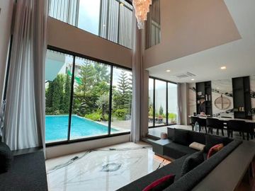 5 Bedroom House for sale at Nantawan Rama 9 – Srinakarin