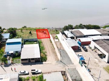 Terreno en venta Bahía de Caráquez Frente al Mar