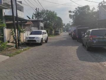 Rumah Cocok Untuk Tempat Usaha Di Kutisari Selatan Surabaya