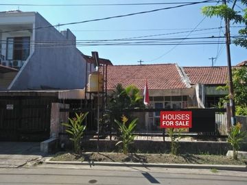 Kendangsari hunian luas cocok untuk rumah usaha/tempat tinggal