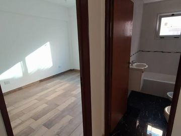 EXCELENTES DEPARTAMENTOS 2 AMBIENTES