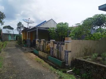 RUMAH JL JEND SIDOMULYO CURUP REJANG LEBONG BENGKULU