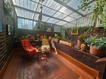 casa en venta en bosque medina-usaquén. Cod V3669
