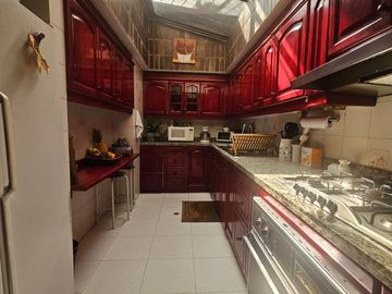 casa en venta en bosque medina-usaquén. Cod V3669