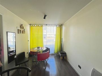 Dpto. Metro Santa Ana en venta de 1 dorm. en Santiago