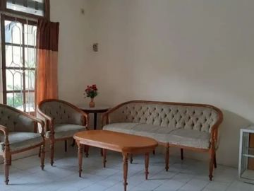 Rumah Dalam Komplek Dekat Pondok Surya Dan Barata Karang Tengah