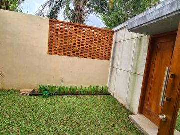 Rumah Mewah Luxury Dalam Perum Elite Taman Palagan Asri Utara Hotel Hyatt