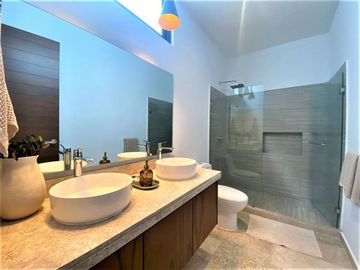 CASA EN VENTA MÉRIDA,  TEMOZÓN NORTE, EXCLUSIVO RESIDENCIAL
